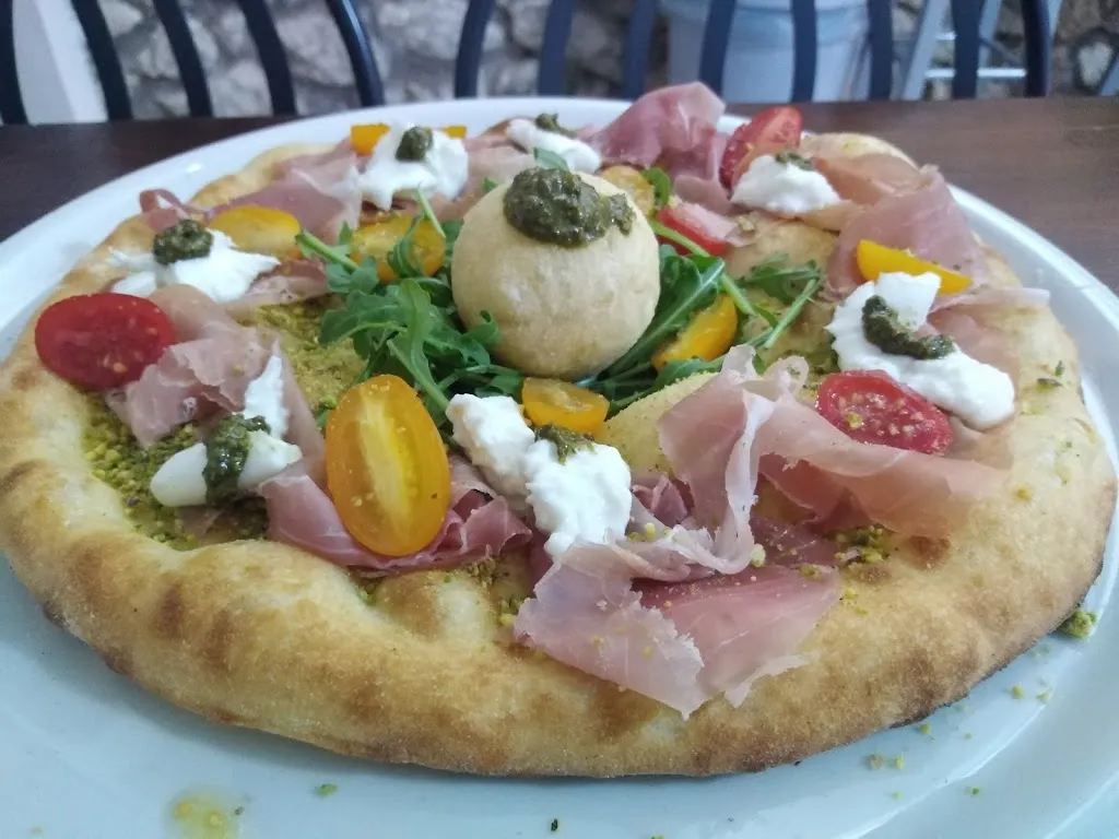 Pizzeria Arco Antico_San Biagio Platani_slider_image_3