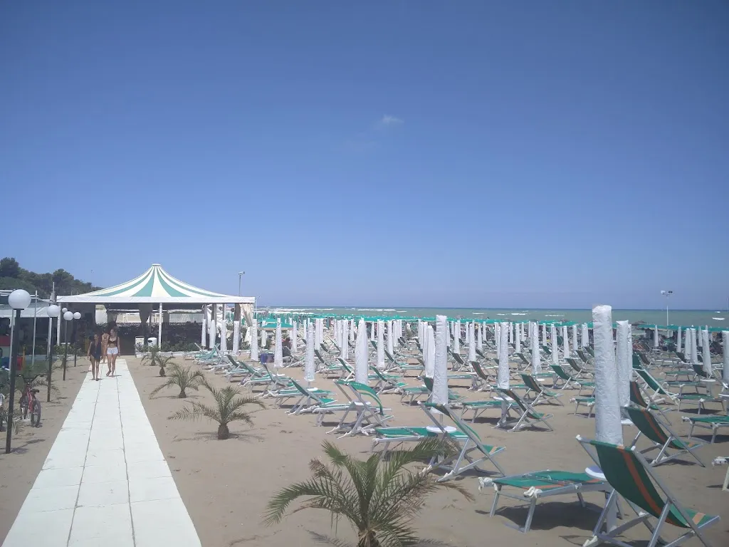 Lido Anna Beachclub Pizzeria Restaurant_Lesina_slider_image_3