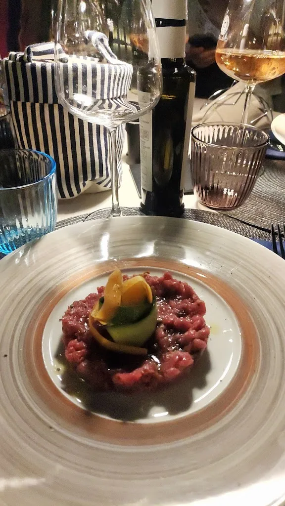 Francesco Rinaldo_SOL • E SALE_Sambuca di Sicilia_review