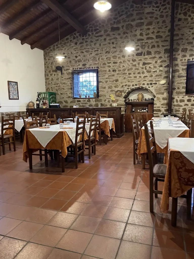 AL PASSO DEI TRE restaurant in San Fratello
