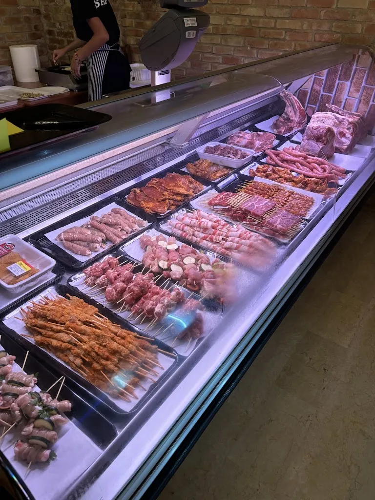 CocoBrace Braceria restaurant in Lesina