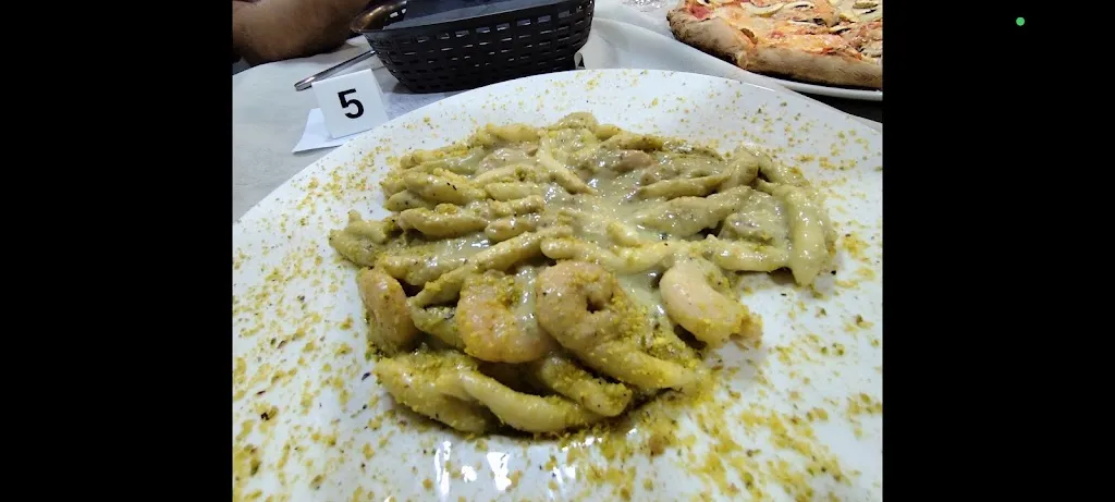 Nika Černe Kržišnik_Ciko's Pizzeria_San Michele di Ganzaria_review
