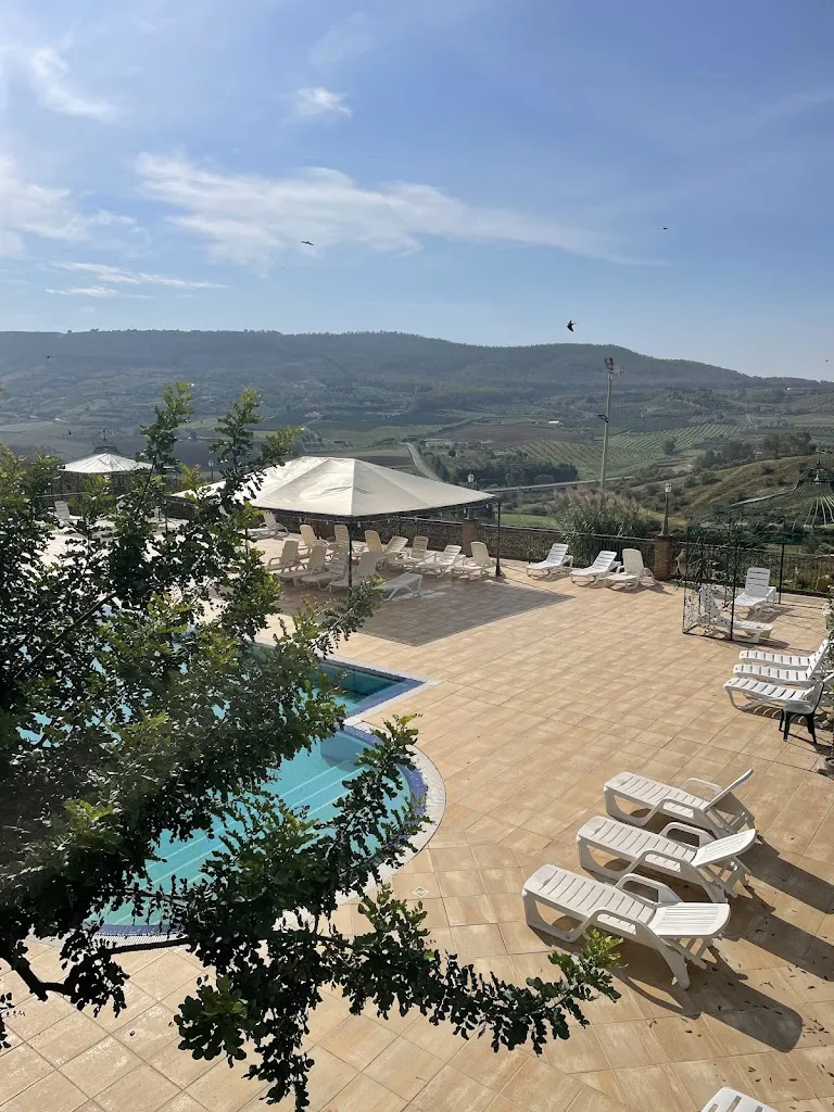 Carla Solé Trias_Gigliotto_San Michele di Ganzaria_review