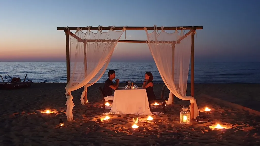 Lido Rosa Rooms restaurant in Lesina