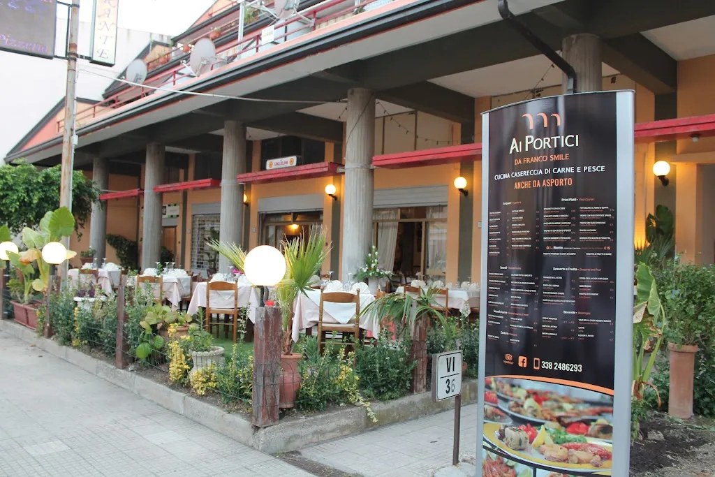 Da Franco Smile Ai Portici osteria, gastronomia, wine bar_Sant'Alessio Siculo_slider_image_1