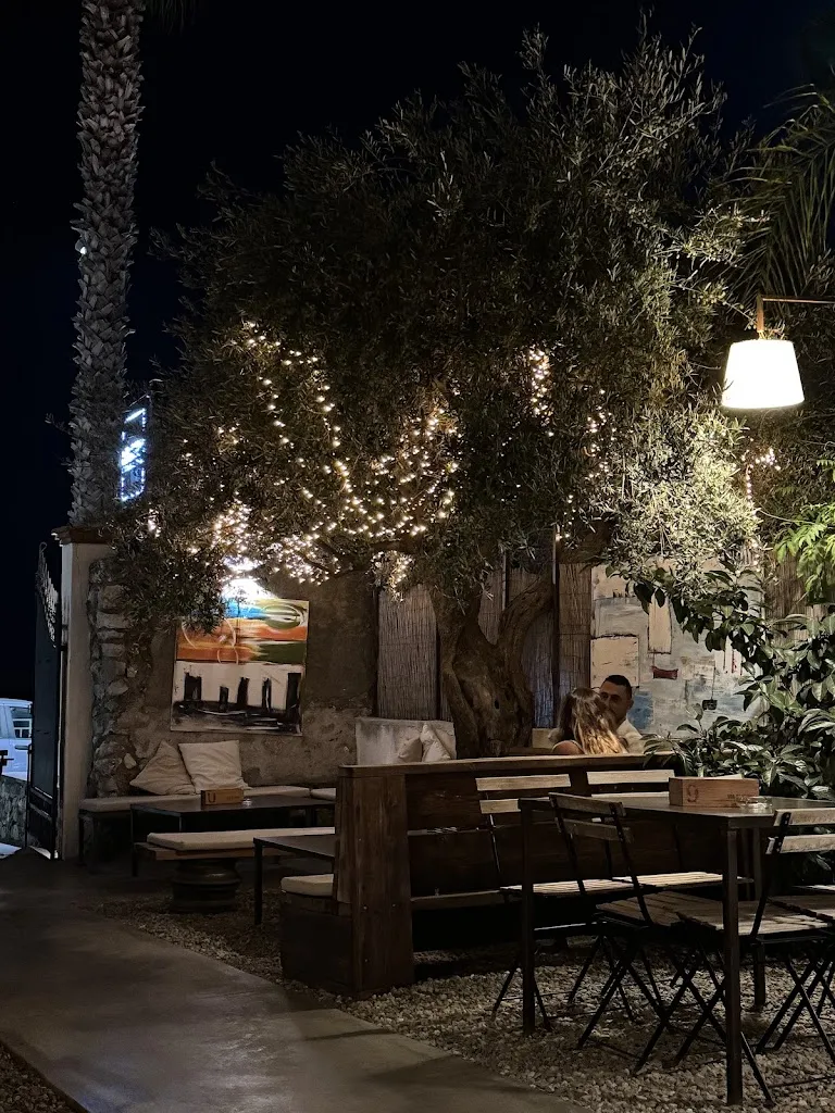 Via Di Fuga_Sant'Alessio Siculo_slider_image_2