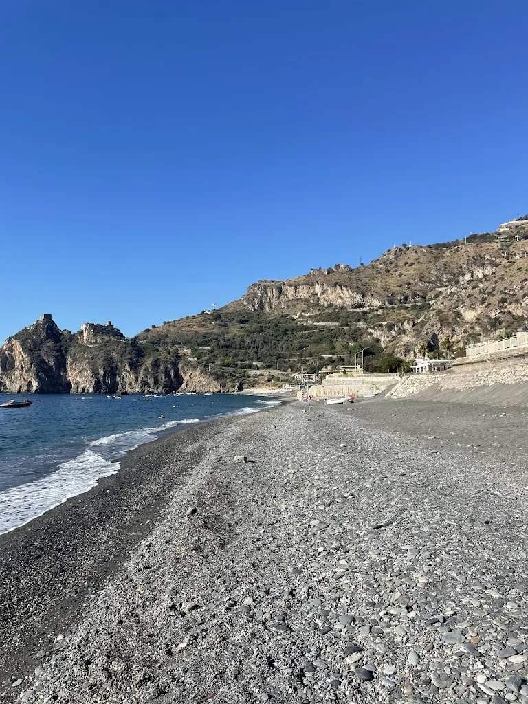 Gelateria Rosticceria La Bella_Sant'Alessio Siculo_slider_image_3