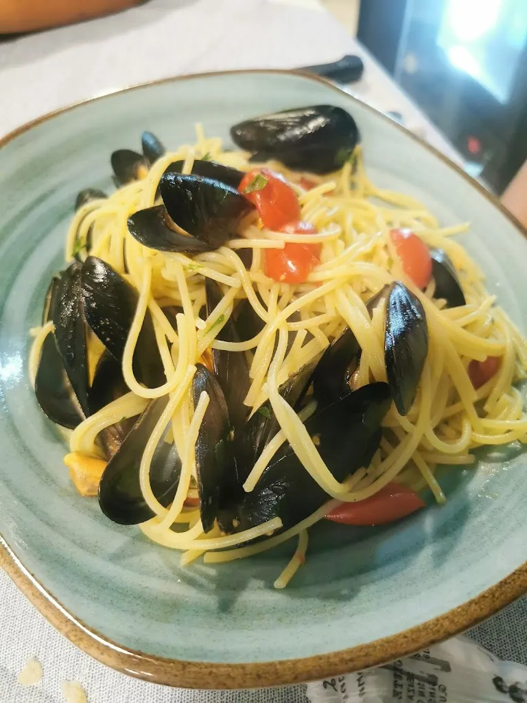 Salvatore Lanzafame_SENA SUL MARE_Sant'Alessio Siculo_review