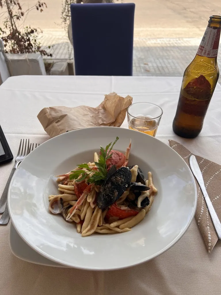 Zuzanna Gutkowska_Porto Adriano_San Cataldo_review