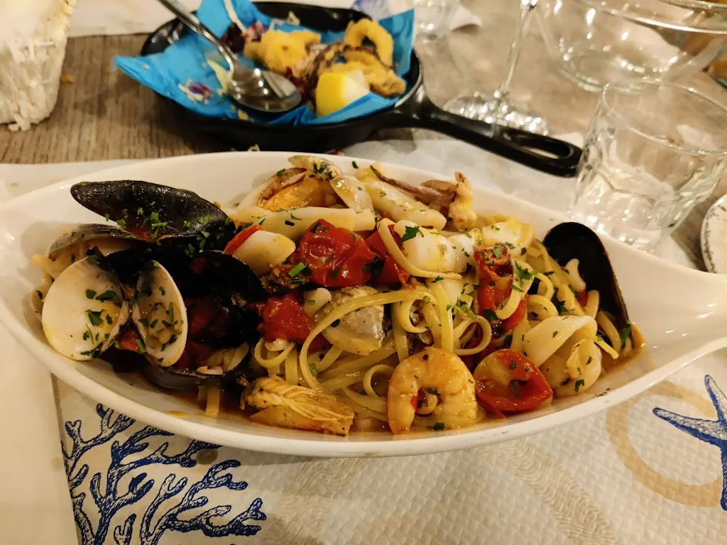 Shayini Rattambige_LA CASA BLANCA FISH & BEER_San Cataldo_review