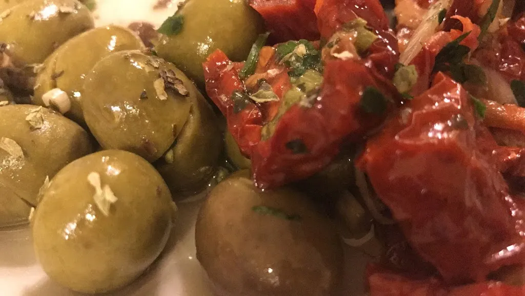 Salvatore Arcarese_TRATTORIA PIZZERIA MIRAGLIA DAL 1979_San Cataldo_review