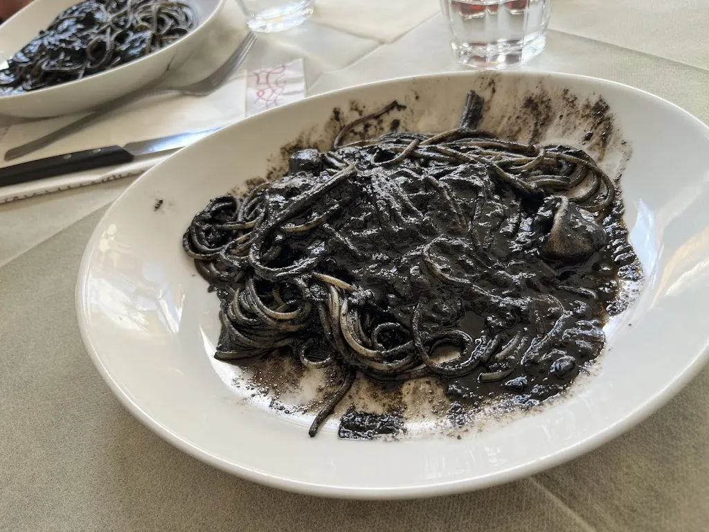 adriano antonio guttadauro_Happy food_San Cataldo_review