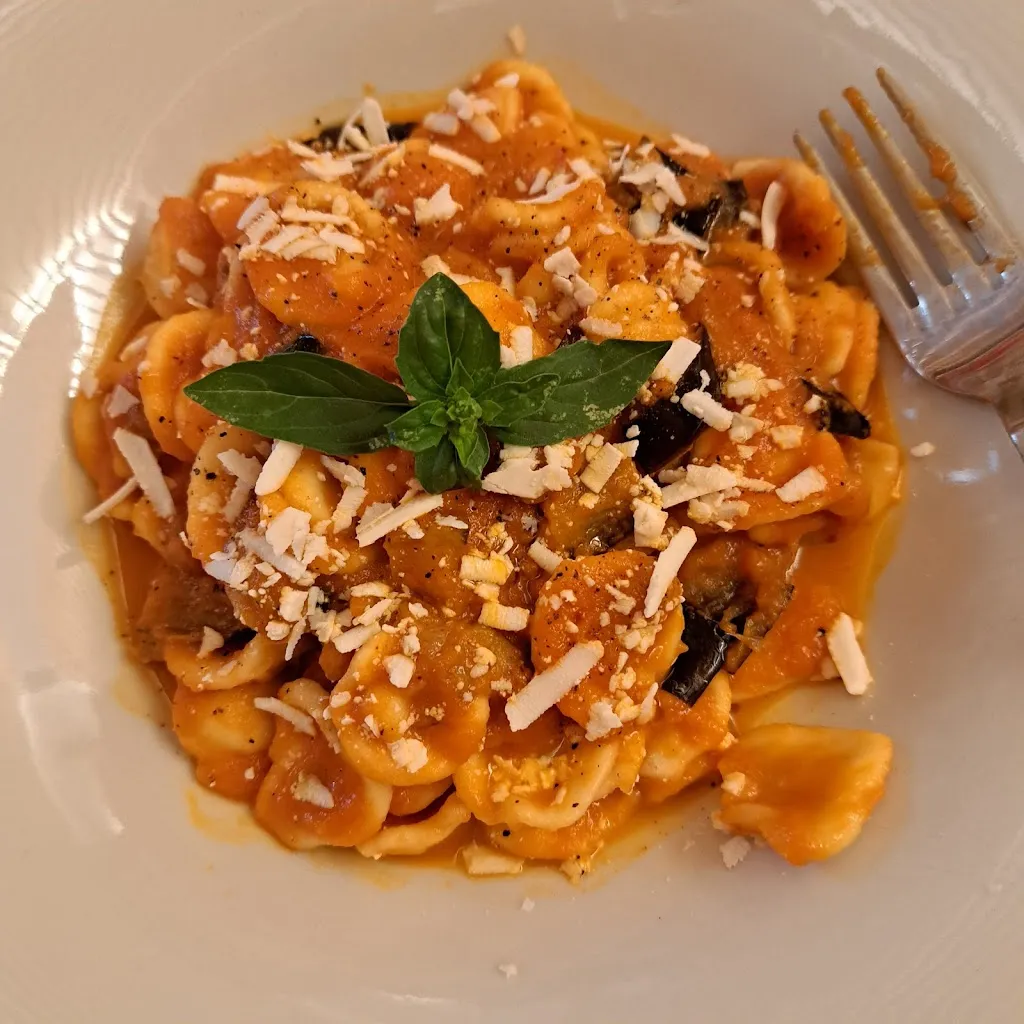 Manuela Livolsi_Wood Risto Bar_San Cataldo_review