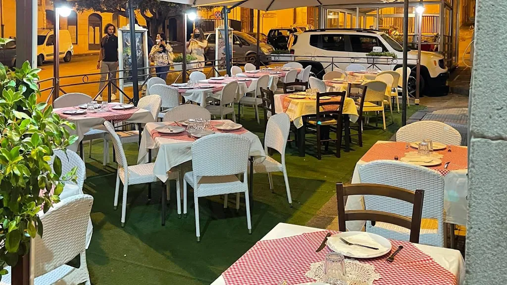 Trattoria Pizzeria San Giuseppe restaurant in San Cataldo