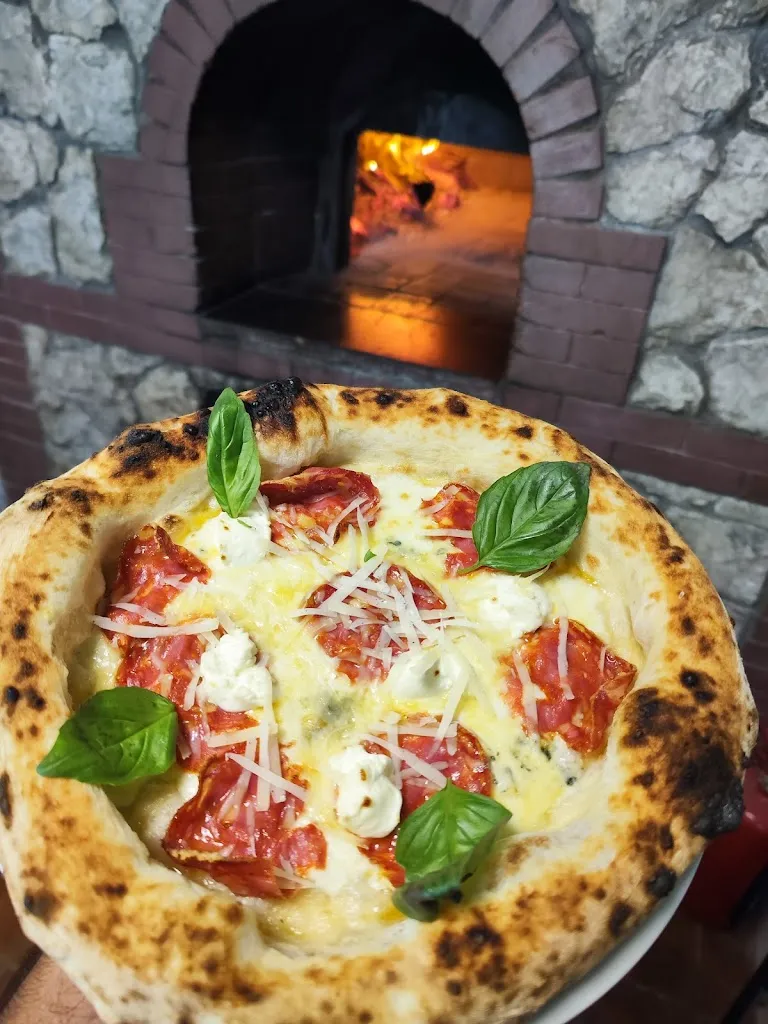 Ristorante Pizzeria Il Pirata_San Cataldo_slider_image_3