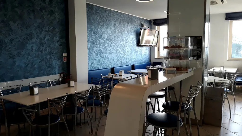 Lumiere Caffetteria Pizzeria Ristorante pranzo e cena_San Cataldo_slider_image_2