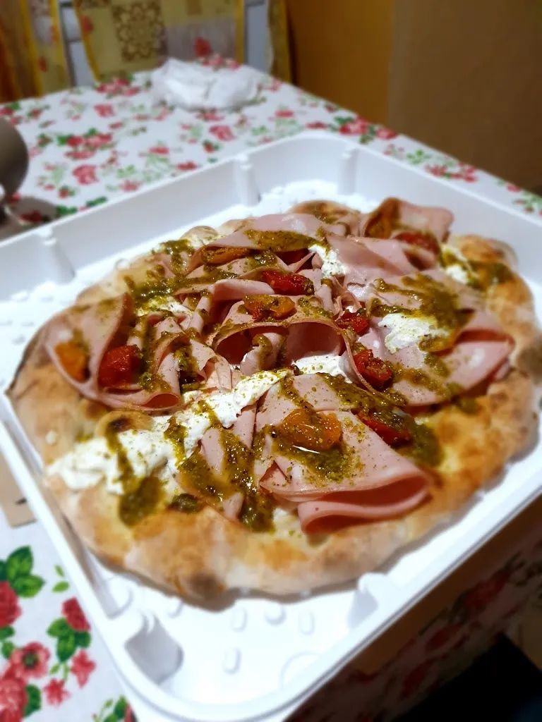 Pizzeria Mediterranea Di Volo Domenico_San Cataldo_slider_image_2