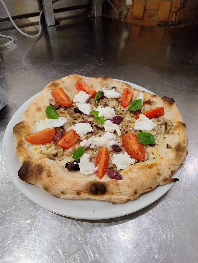 Da Angela ristorante pizzeria_San Cataldo_slider_image_3