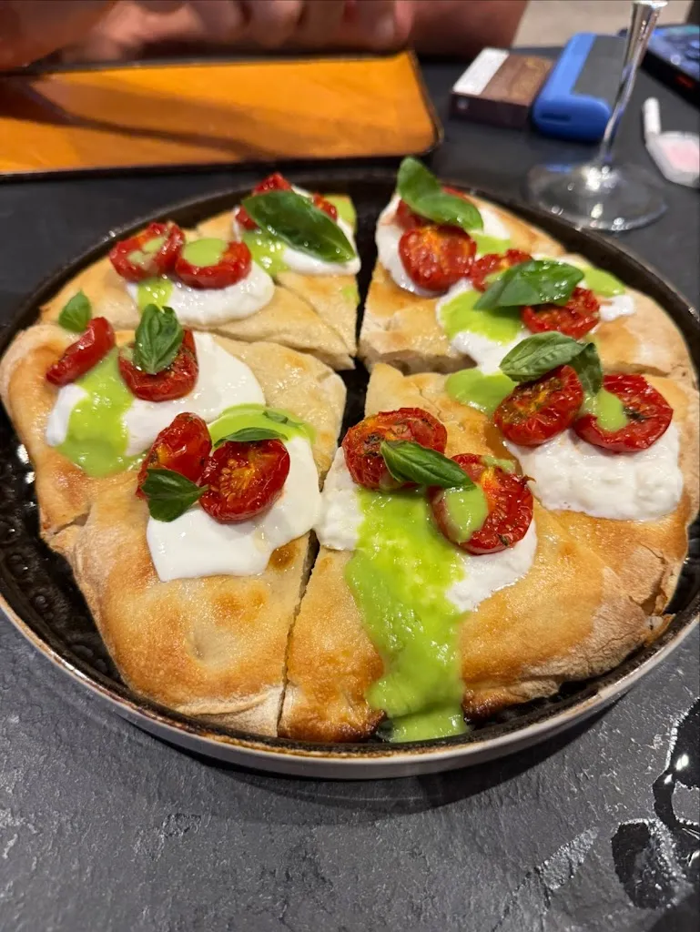 Ada Joni_L'ANGOLO-Cucina & Bar_Sant'Agata Li Battiati_review