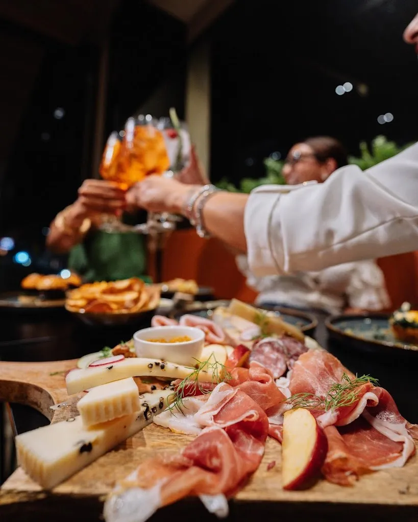 L'ANGOLO-Cucina & Bar_Sant'Agata Li Battiati_slider_image_2