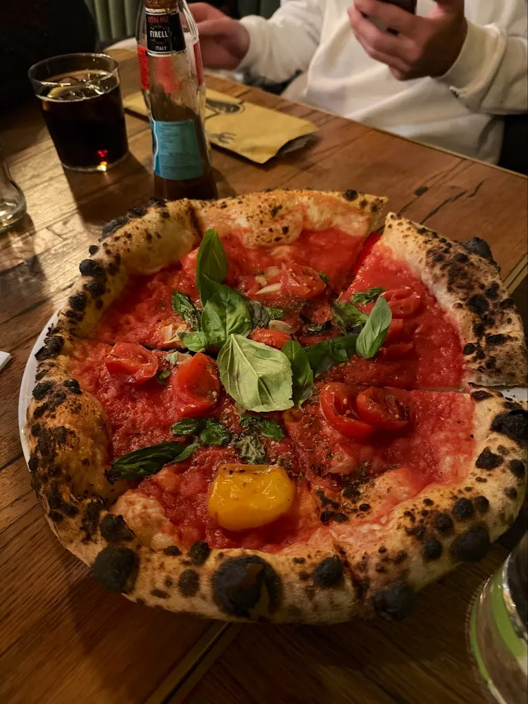 Stefano Russo_Pop's Pizza & More_Sant'Agata Li Battiati_review