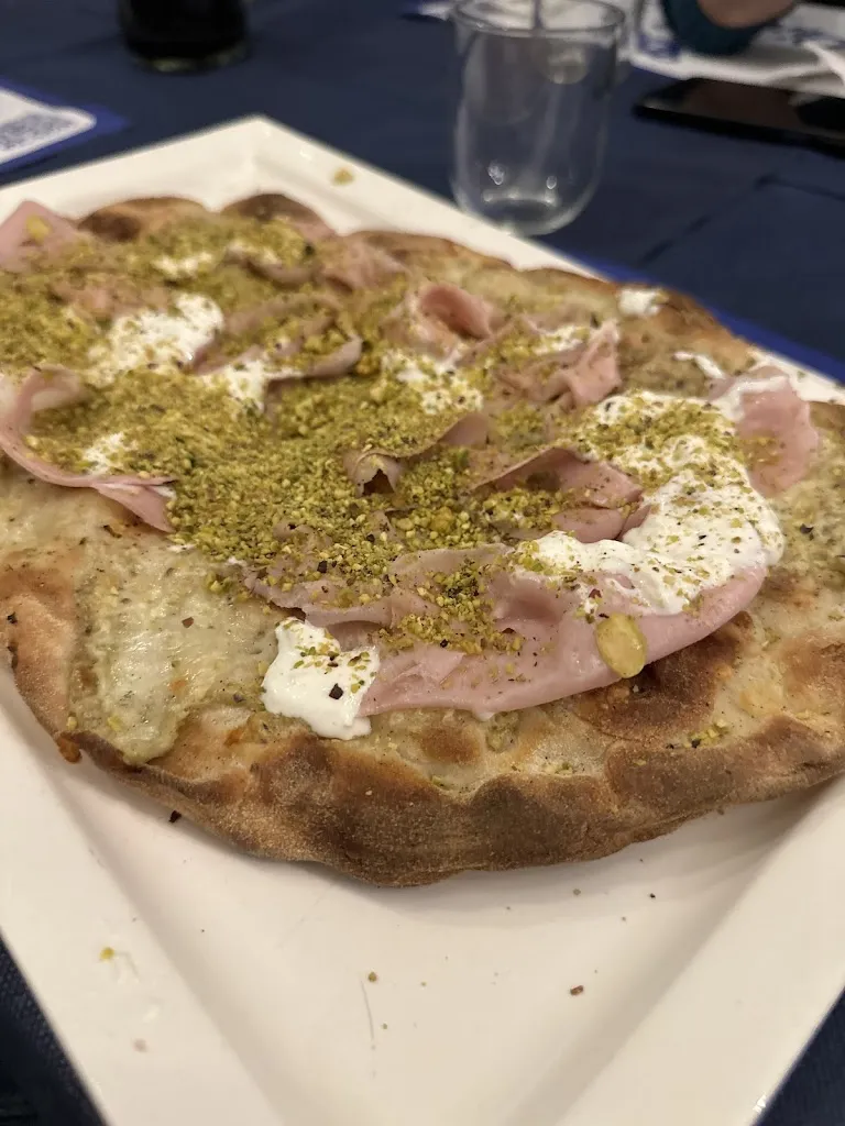 Pinseria L'Orsacchiotto_Sant'Agata Li Battiati_slider_image_3