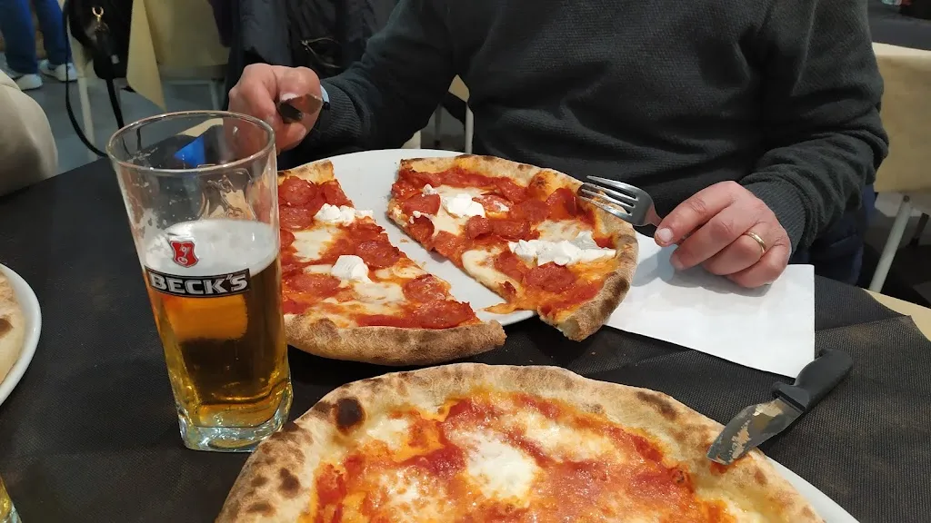 OutdoorTracknTrail_Pizzeria Bellini_Sant'Agata Li Battiati_recensione