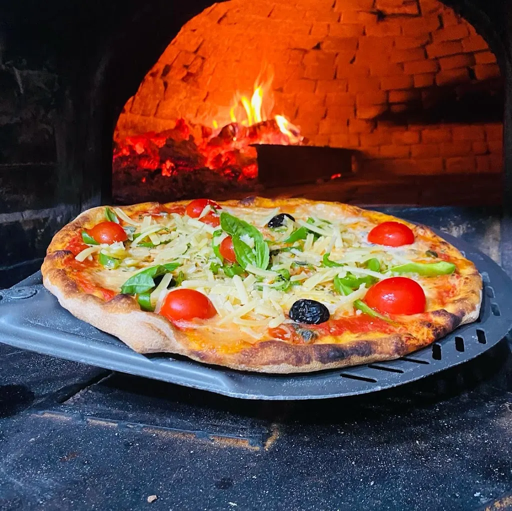 Pizzeria Eden restaurant in Sant'Angelo Muxaro