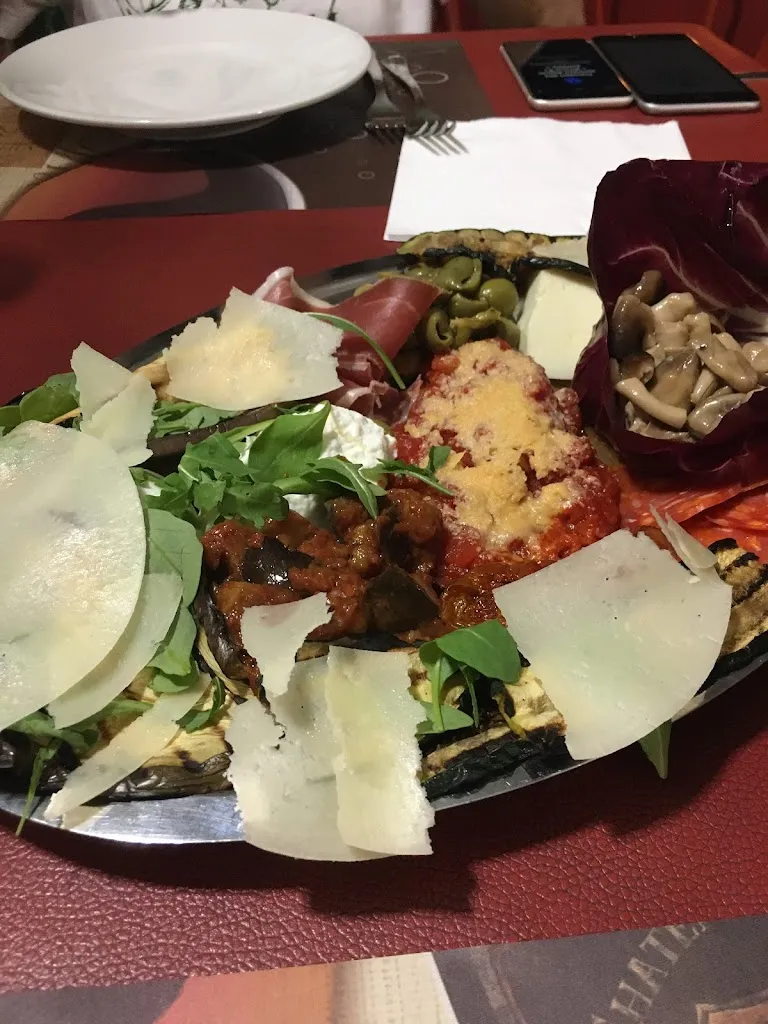 JD Gilmore_BELVEDERE ristorante pizzeria_Santa Cristina Gela_review