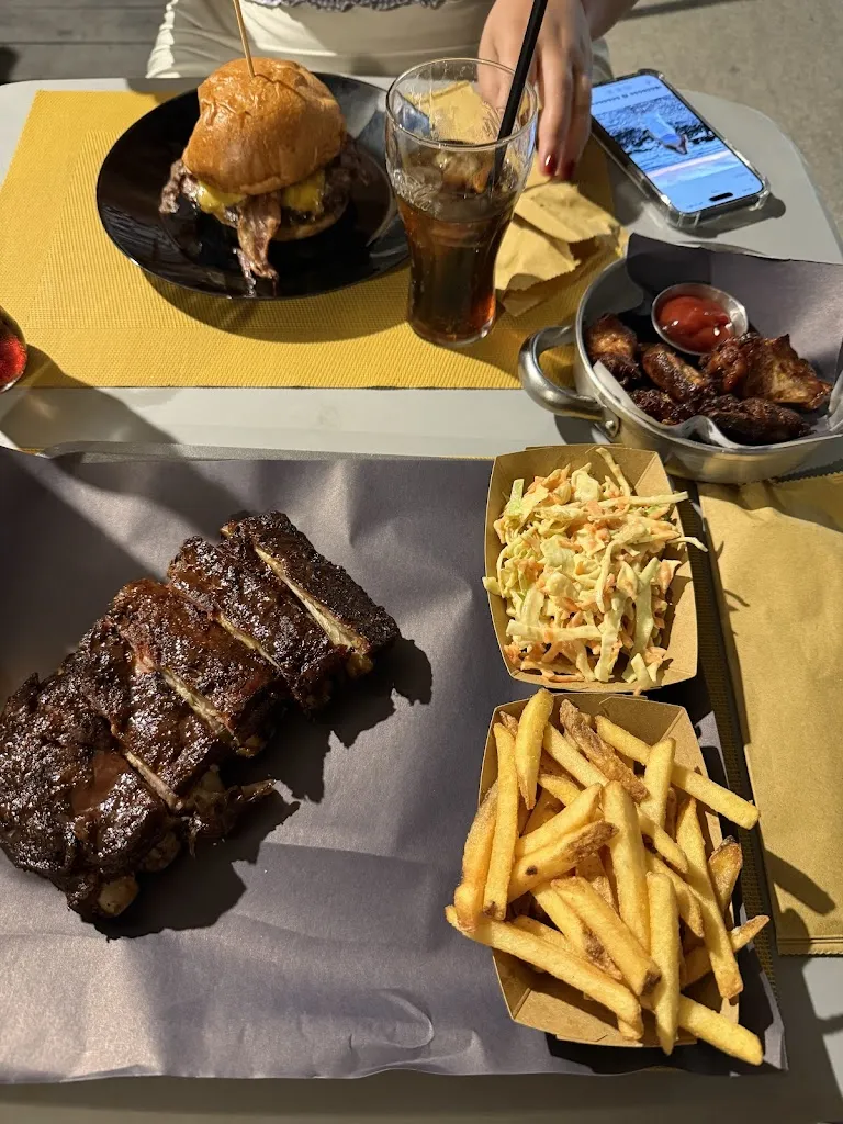 Margarita Golubeva_Low&Slow Smokehouse_San Vito Lo Capo_review