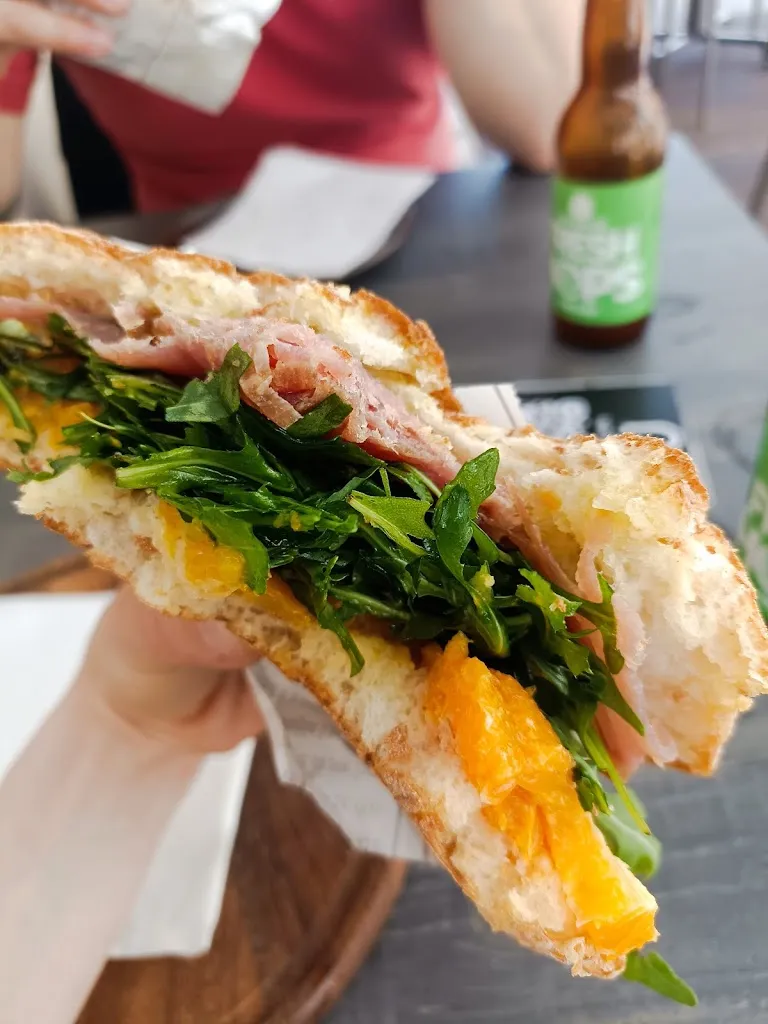 Rebekah Berkovic_Bottega Sugameli_San Vito Lo Capo_review