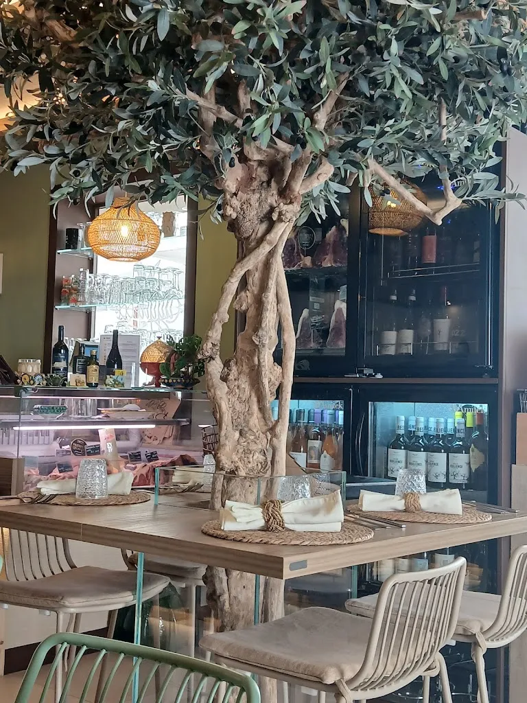 Ruggirello Carni Grill & Food Ristorante_San Vito Lo Capo_slider_image_3