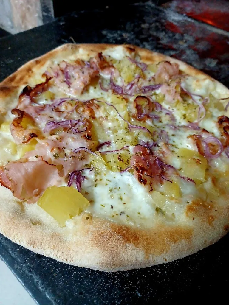 Pizzeria Trattoria La Variante_Santa Caterina Villarmosa_slider_image_3