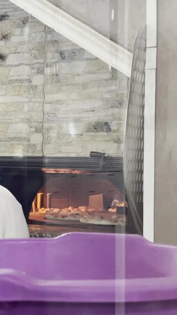 Patrizia Frattallone_L'Oasi_Santa Caterina Villarmosa_review