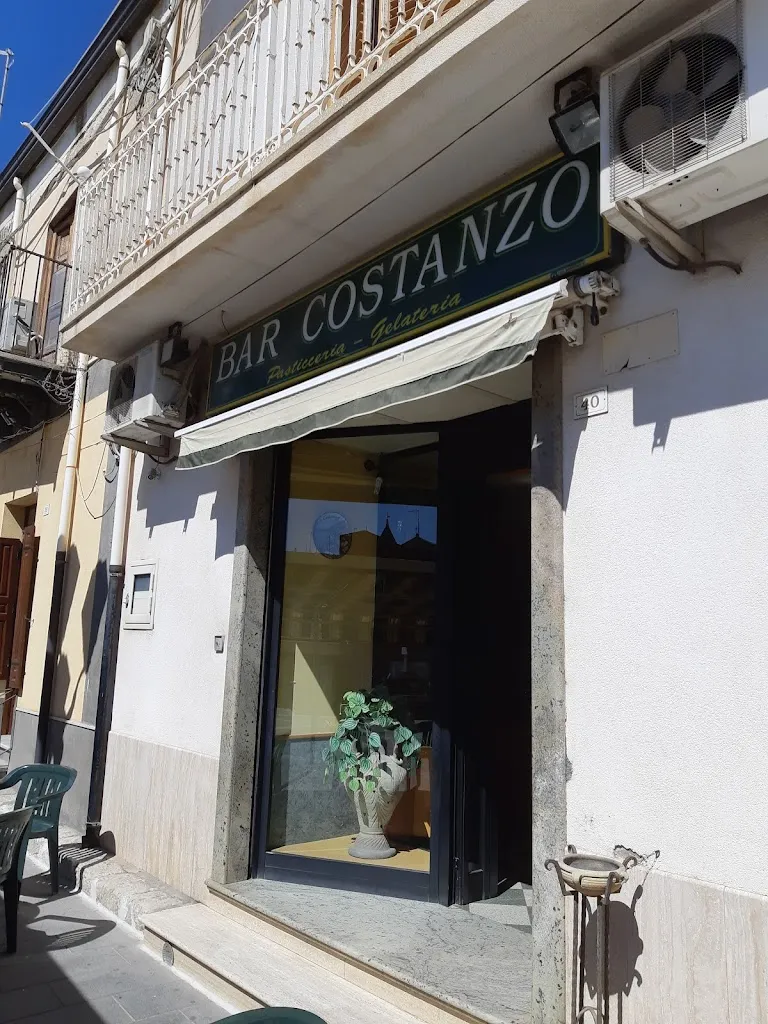 Bar Costanzo Giovanni restaurant in Santa Caterina Villarmosa