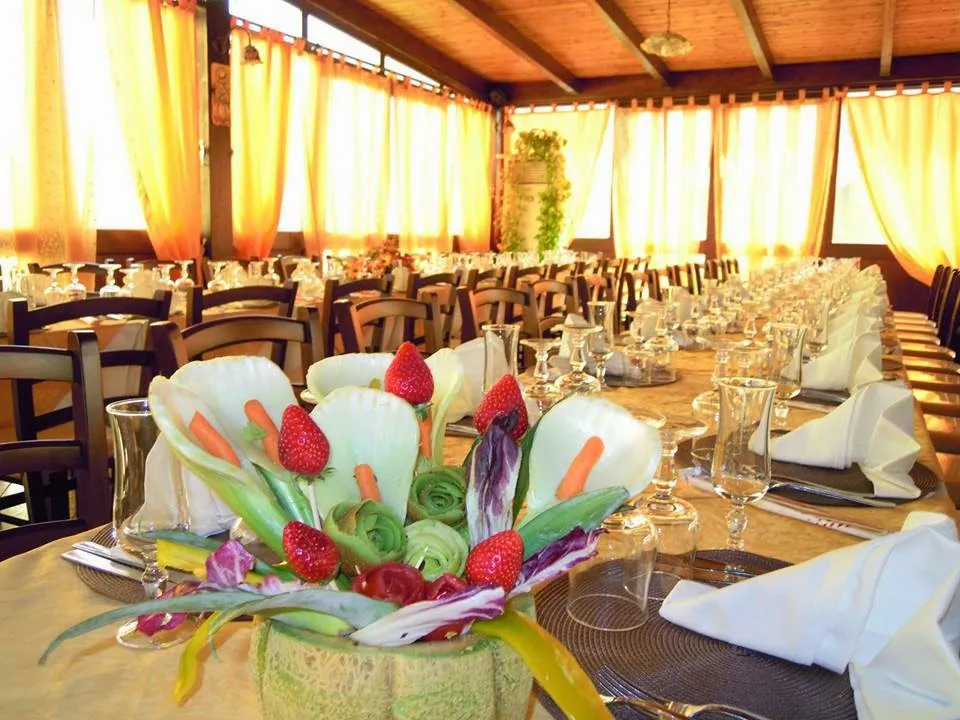 DOPPI SAPORI - Trattoria Pizzeria restaurant in Santa Lucia del Mela