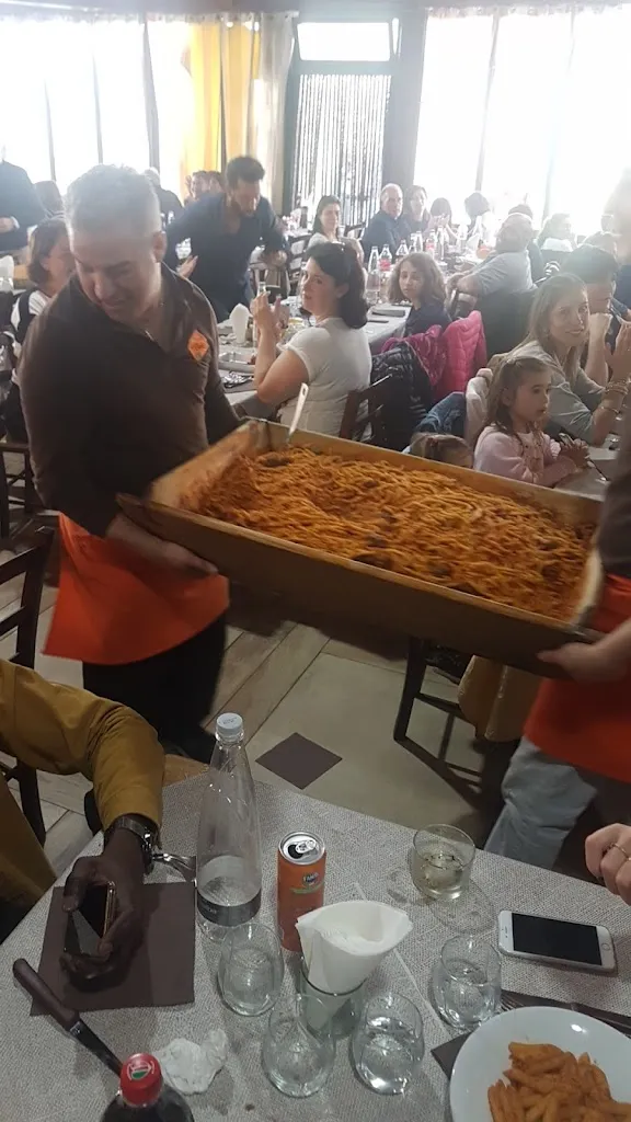 Salvatore Santoro_La Quercia_Santa Lucia del Mela_review