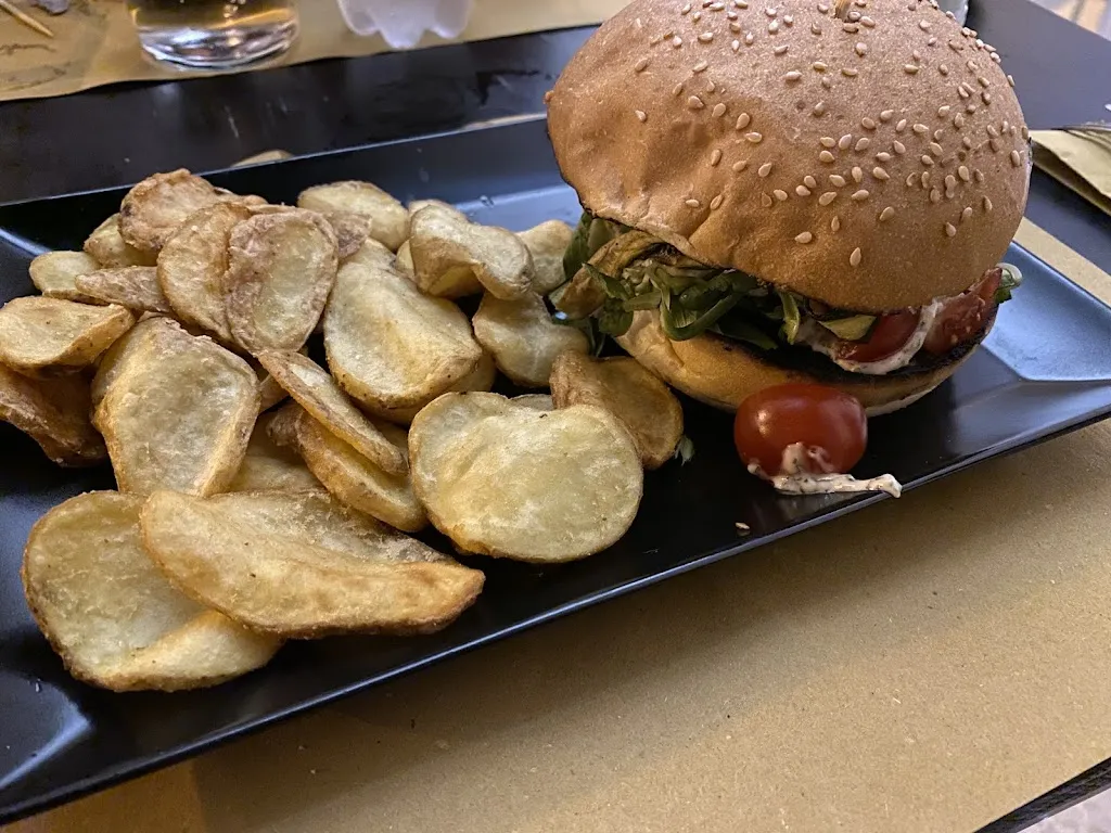 Antonio Rocco Muci_Santo Spirito Food Drink Music_Leverano_review