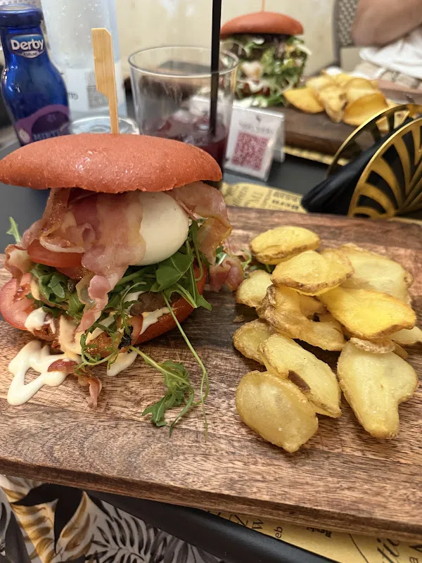 Santo Spirito Food Drink Music_Leverano_slider_image_3