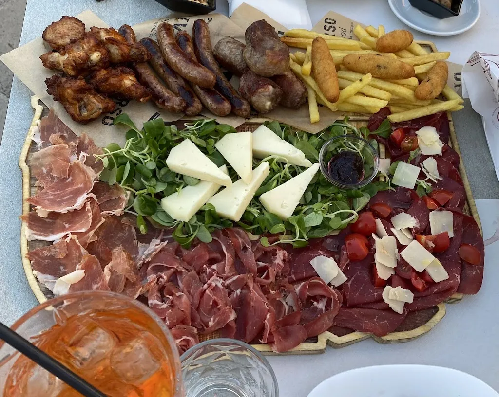 Dana Pavel_Diverso Risto Pub - Café & Food_Leverano_recensione