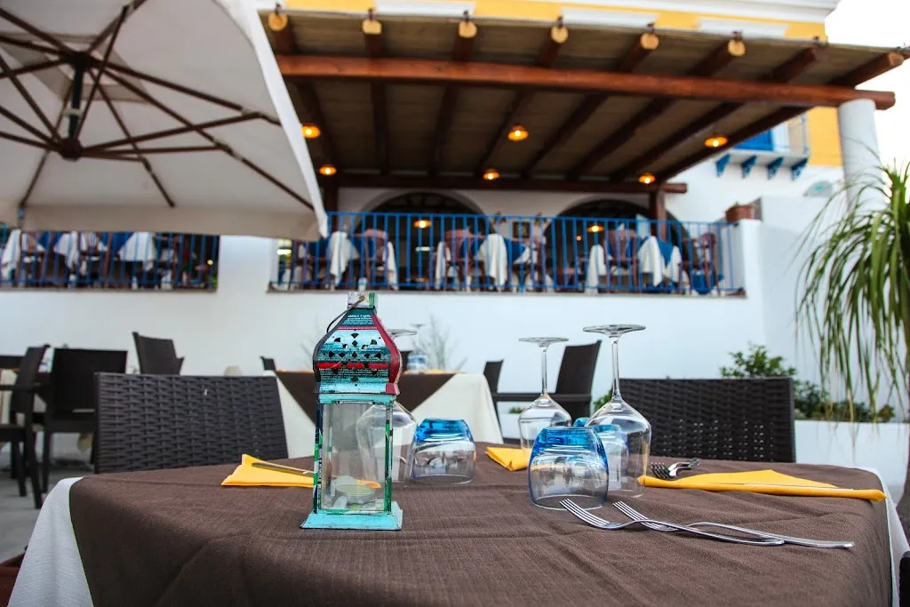 Trattoria Cucinotta_Santa Marina Salina_slider_image_1