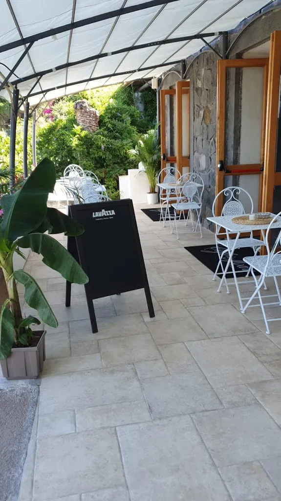 Cafè du Mari restaurant in Santa Marina Salina