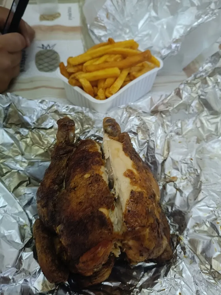 Il Pranzo Gastronomia Girarrosto a domicilio restaurant in Santa Maria di Licodia