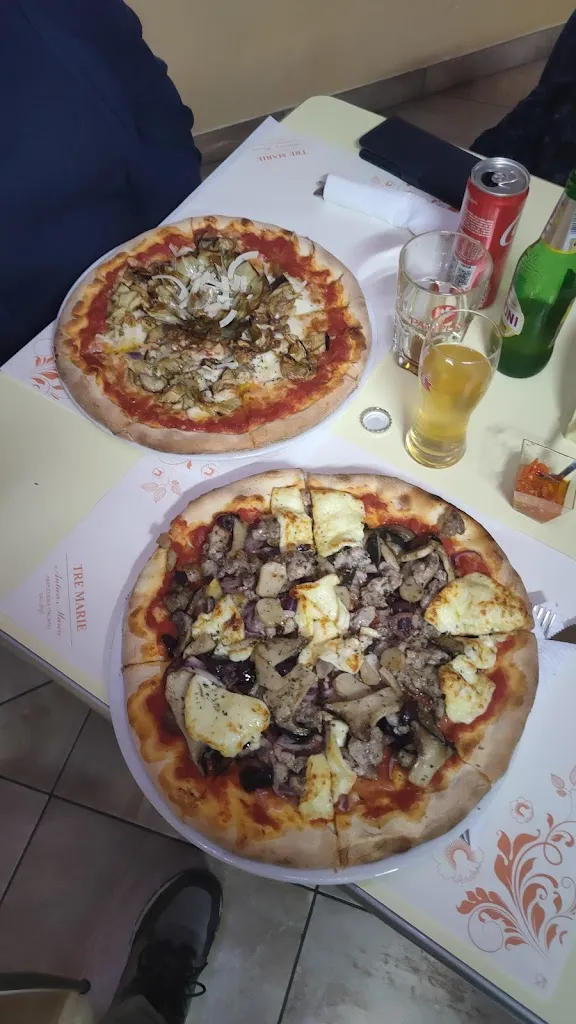 Bar Pizzeria 'ndo Svizziru restaurant in Santa Maria di Licodia