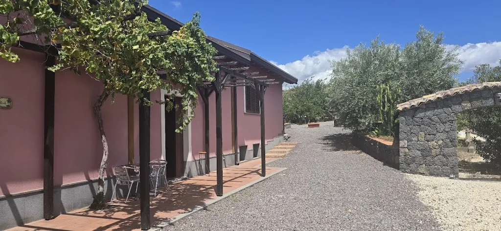 Leanne Ciantar_Turismo Rurale Fontana del Cherubino_Santa Maria di Licodia_review