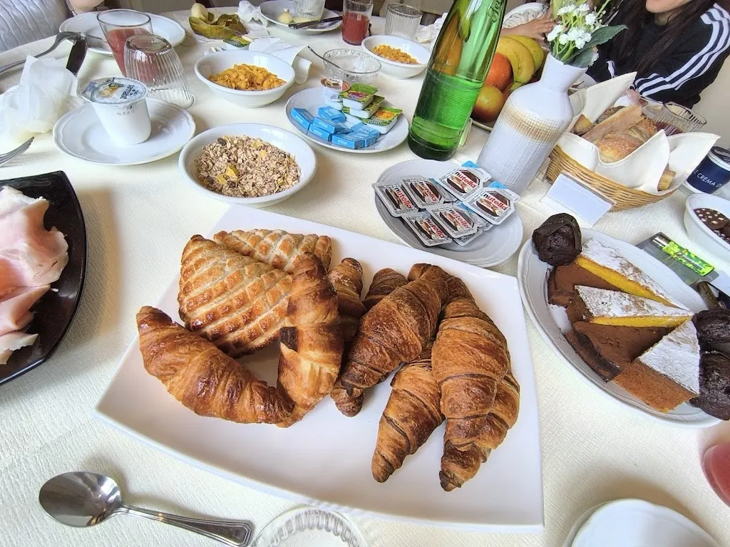 Andre S C_Hotel Paradise_Santa Maria di Licodia_review