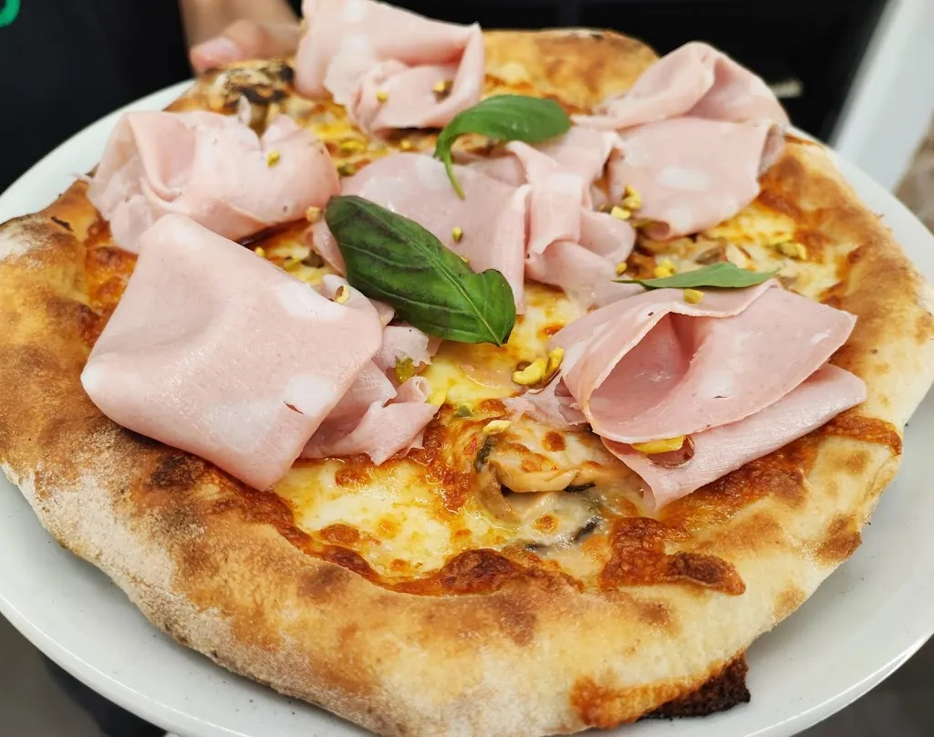 Gianni Caponnetto_Borgo Antico_Santa Croce Camerina_review