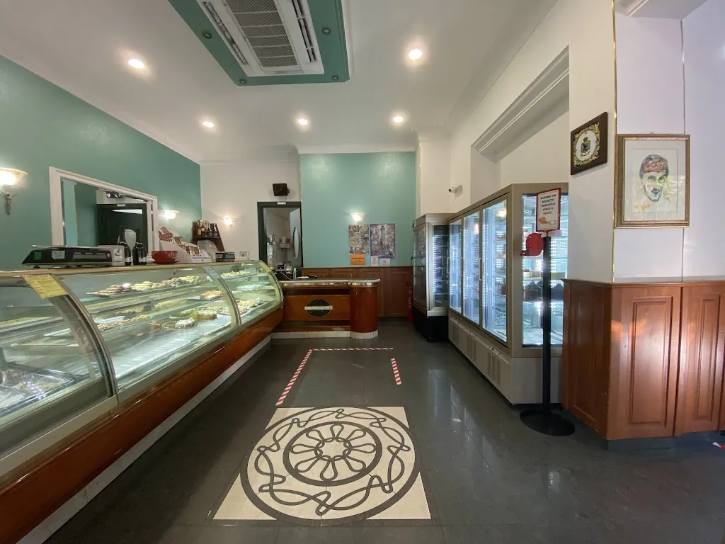 Pasticceria Eduardo Di Scarso restaurant in Santa Croce Camerina