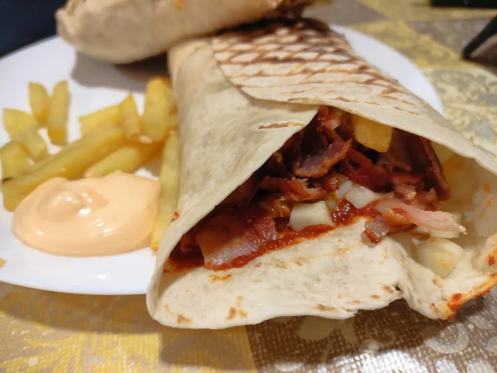 Francesco Giardina_FAST FOOD WISSEM _Santa Croce Camerina_review