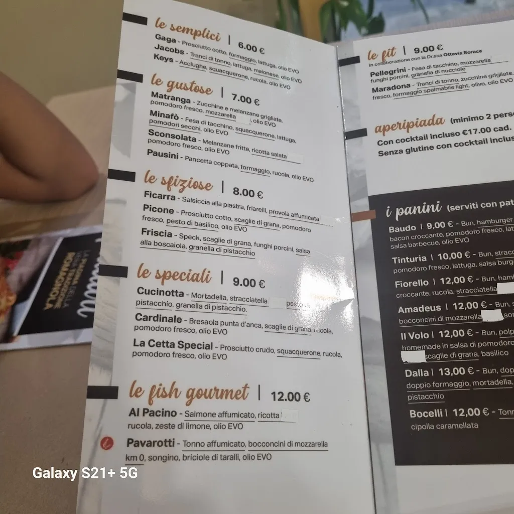 Simonina Irrera_Piadart_Santa Teresa di Riva_review